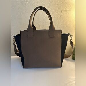 Rothy’s Classic Handbag in Black Cocoa